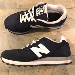 Navy blue , White, Grey New Balance sneakers !